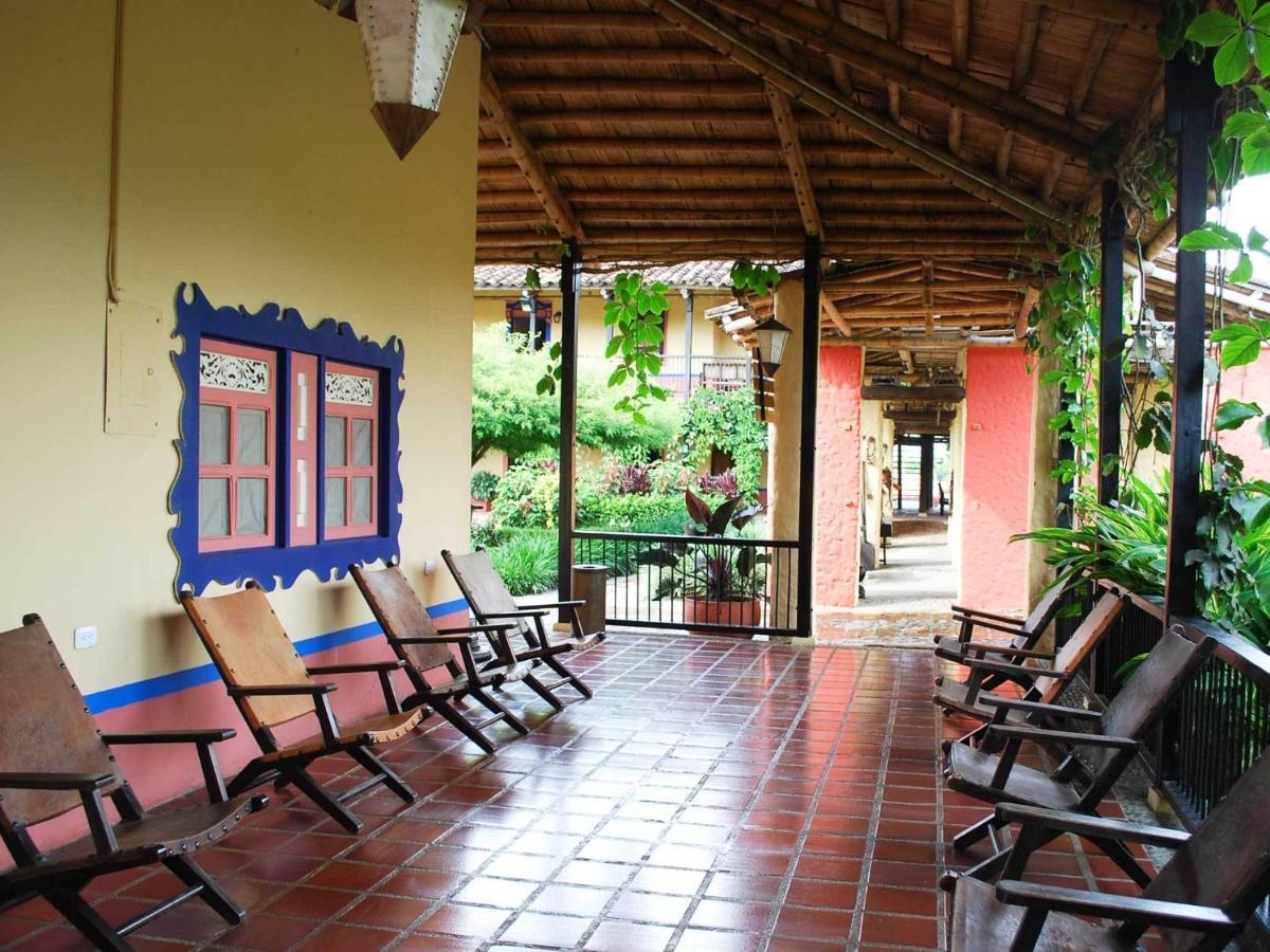 Decameron Panaca Quimbaya Buitenkant foto