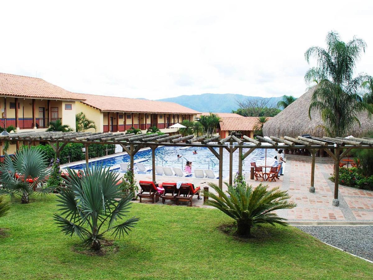 Decameron Panaca Quimbaya Buitenkant foto